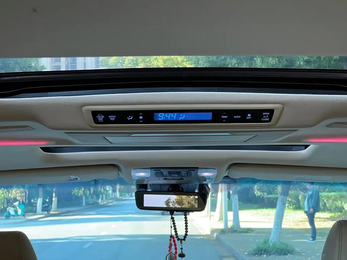 2019 Alphard Hybrid 2.5L HV Premium Edition — миниатюра 18