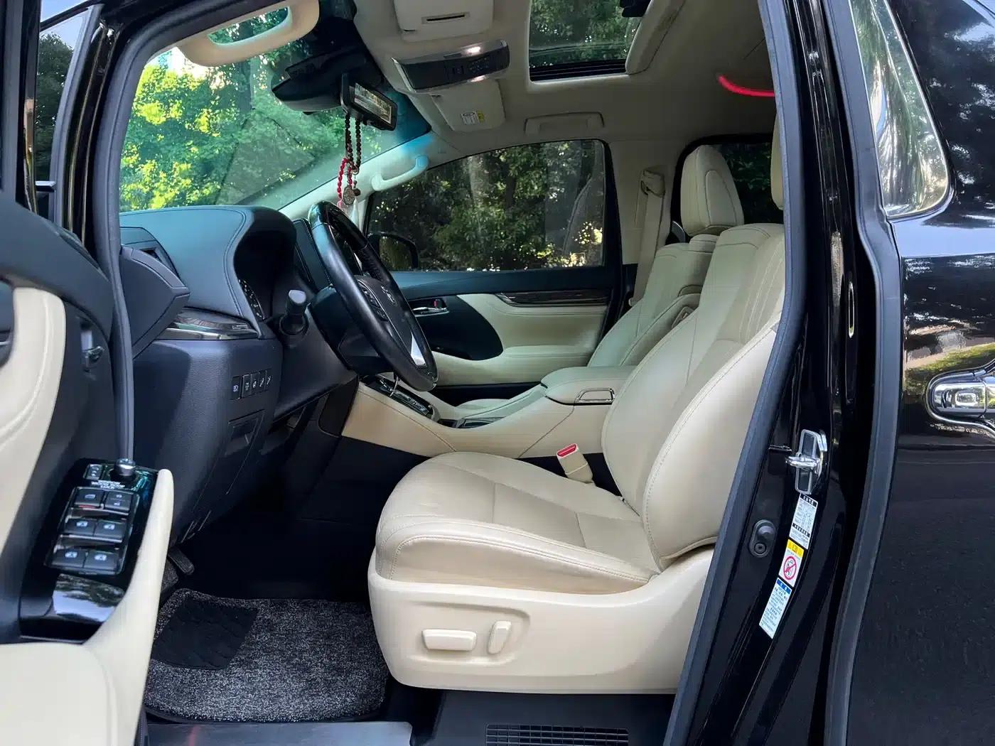 2019 Alphard Hybrid 2.5L HV Premium Edition — миниатюра 8