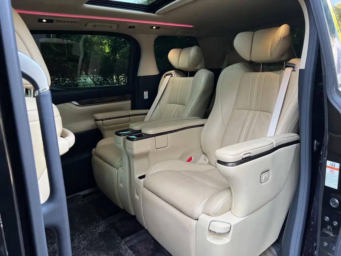 2019 Alphard Hybrid 2.5L HV Premium Edition — миниатюра 9