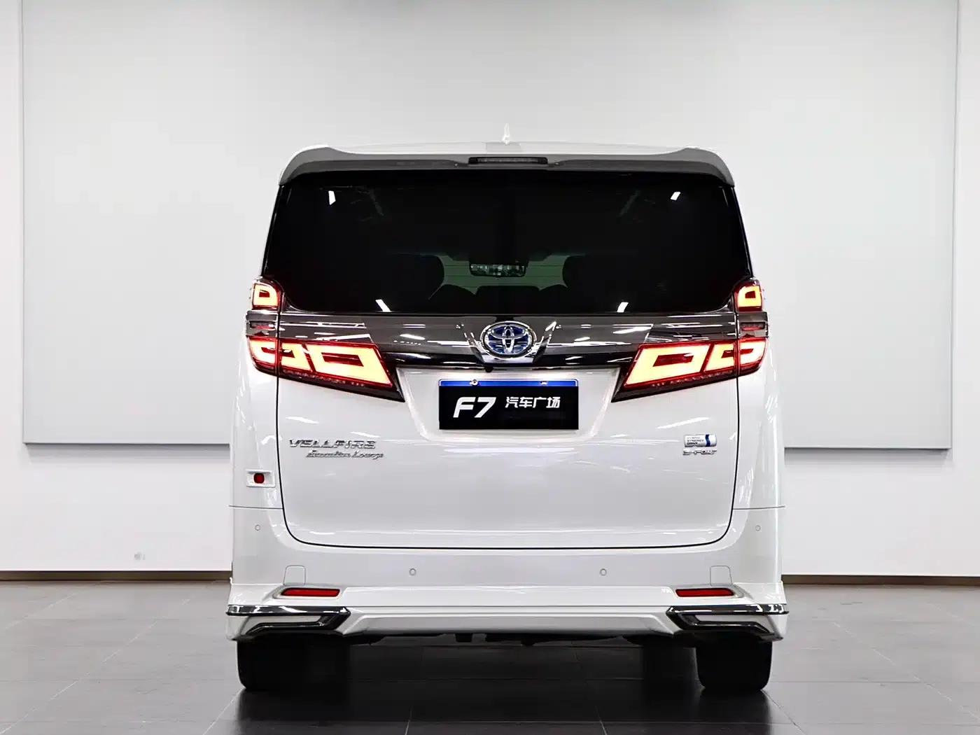 2020 Alphard Hybrid 2.5L HV Premium Edition — миниатюра 5