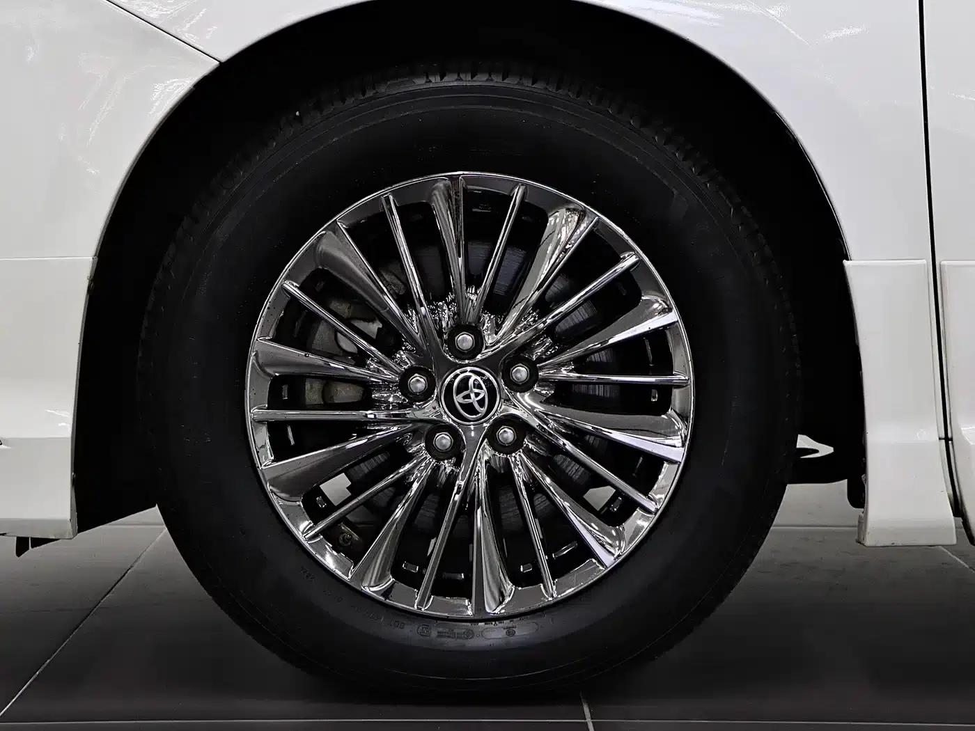 2020 Alphard Hybrid 2.5L HV Premium Edition — миниатюра 8
