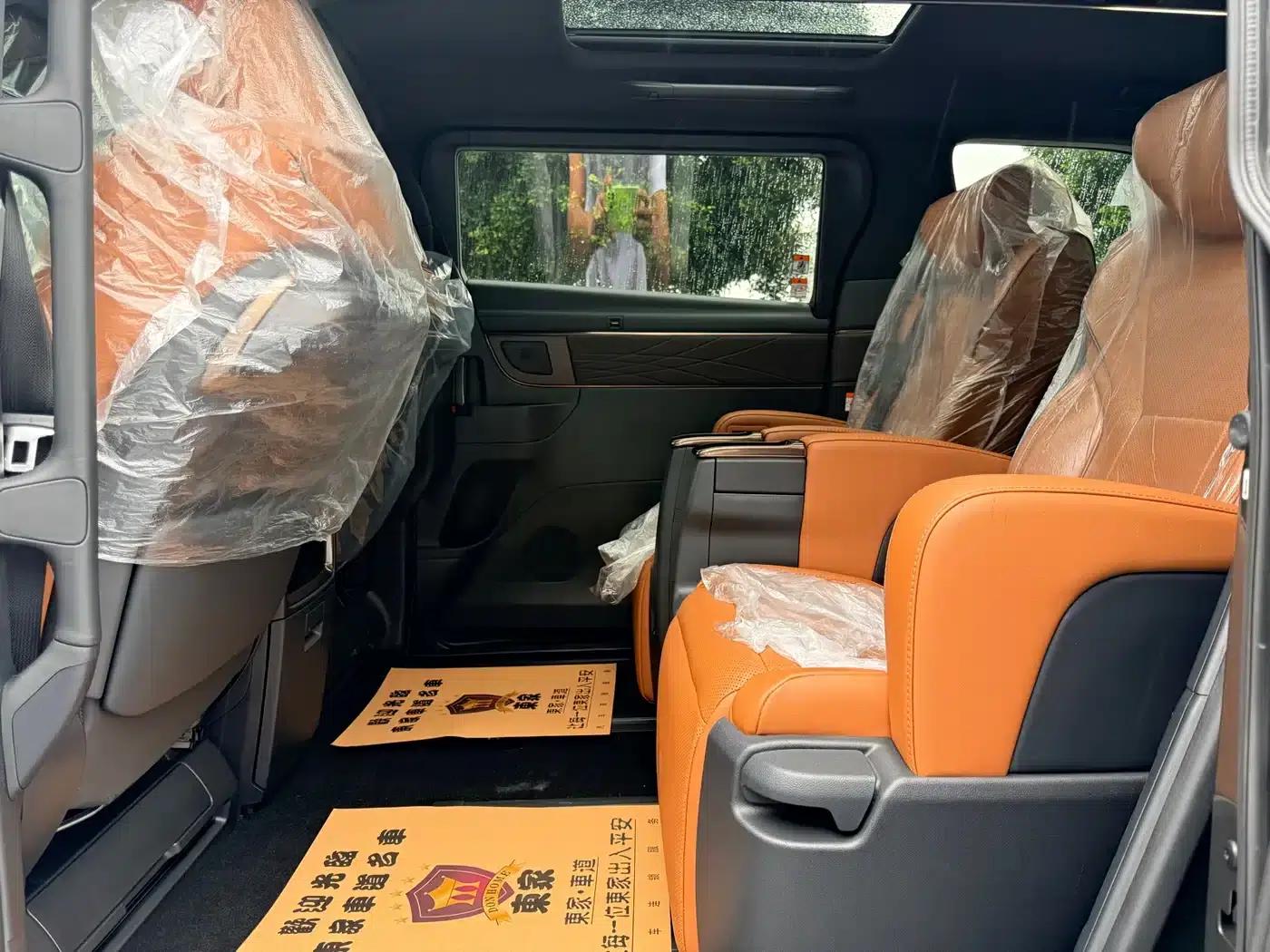 2025 Alphard 2.4T Automatic — миниатюра 15
