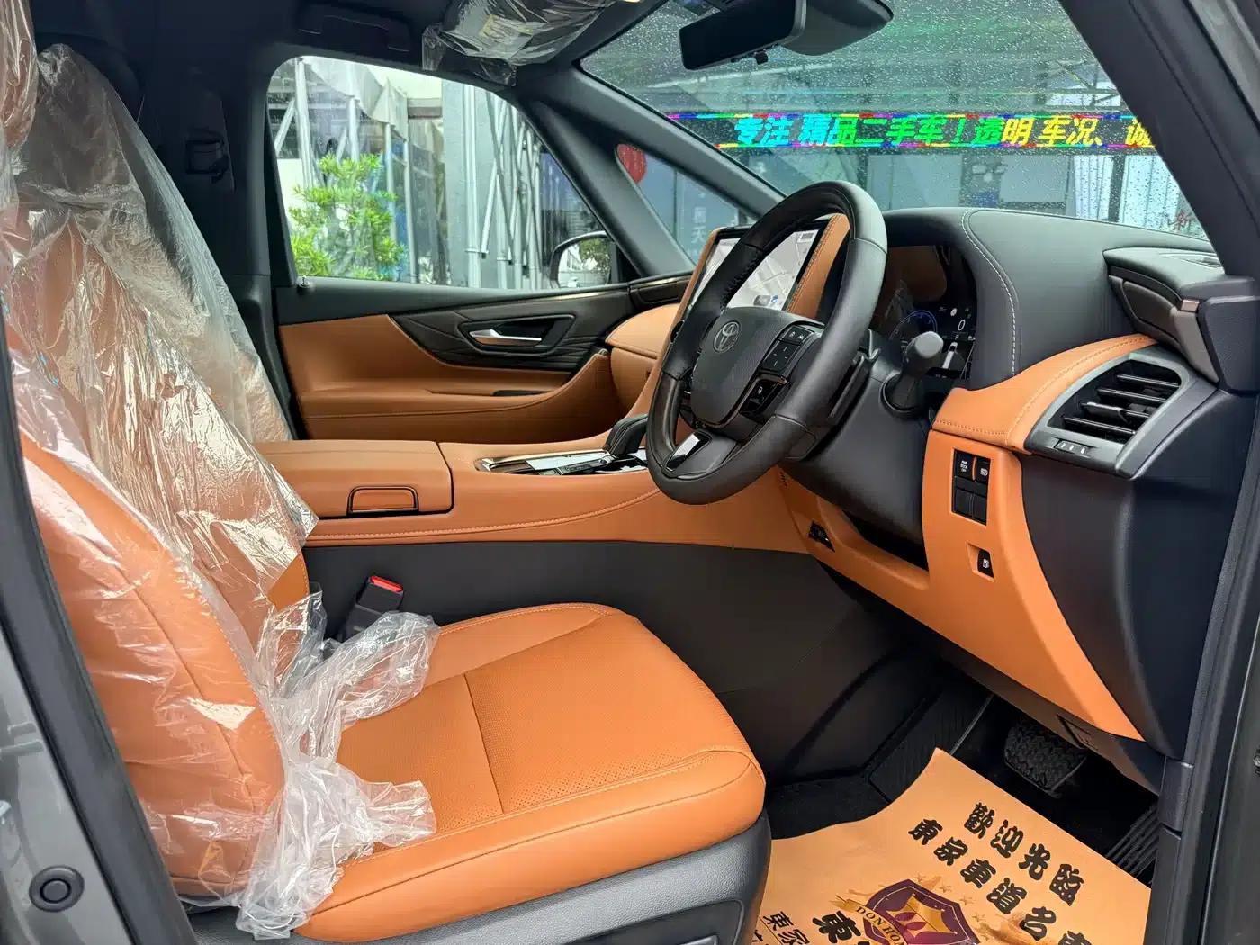 2025 Alphard 2.4T Automatic — миниатюра 9