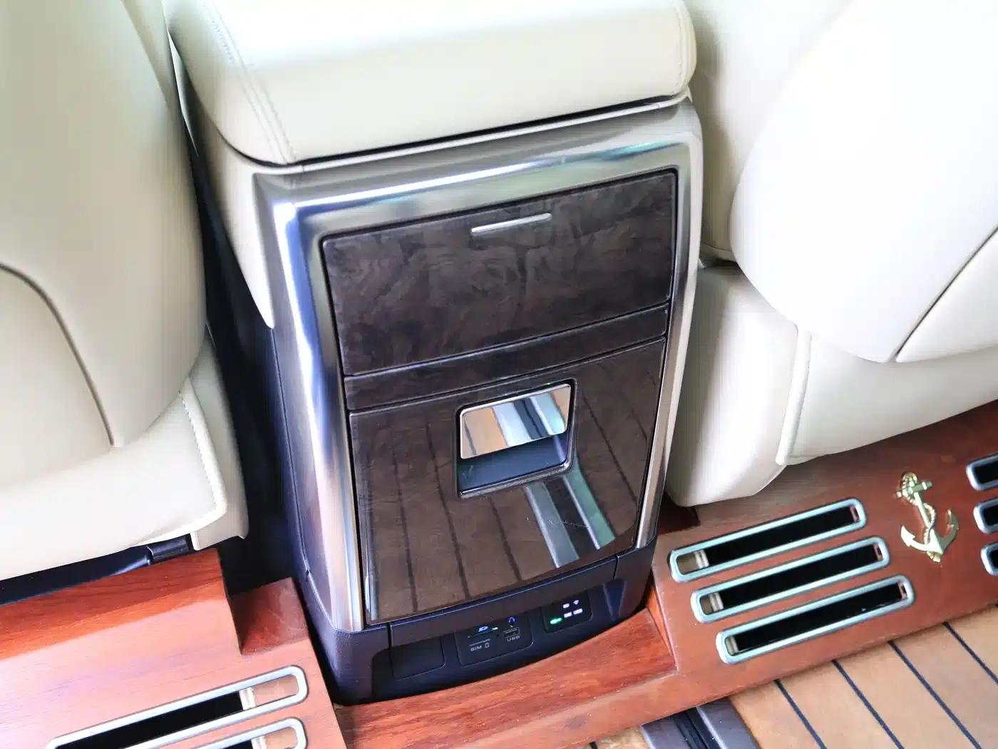 2021 Alphard Crown Hybrid 2.5L HV Luxury Edition — миниатюра 15