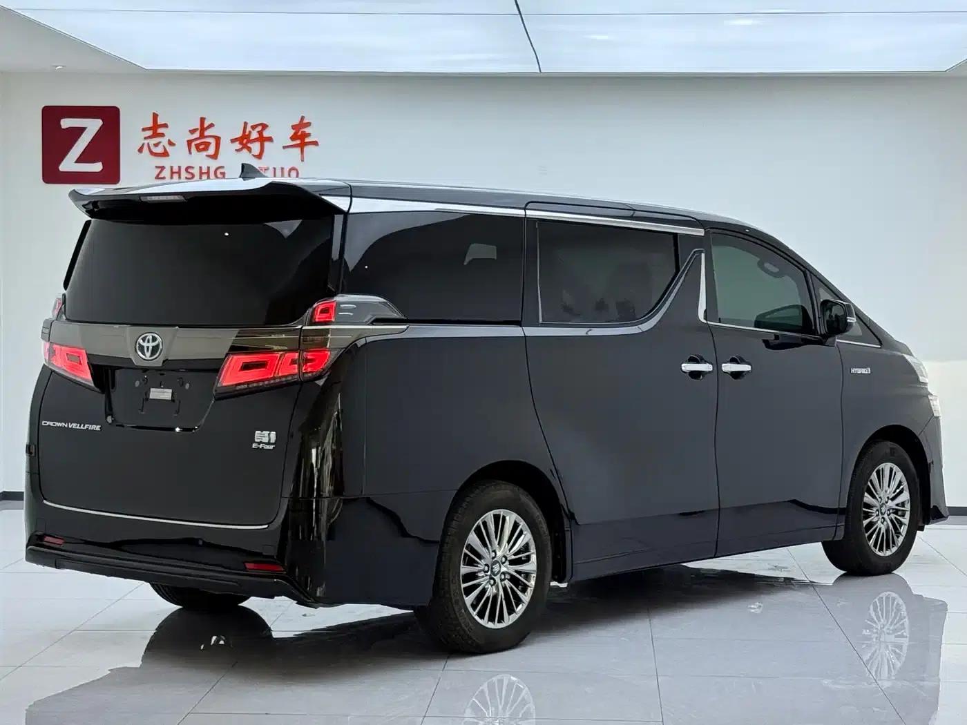 2023 Alphard Crown Hybrid 2.5L HV Luxury Edition — миниатюра 13