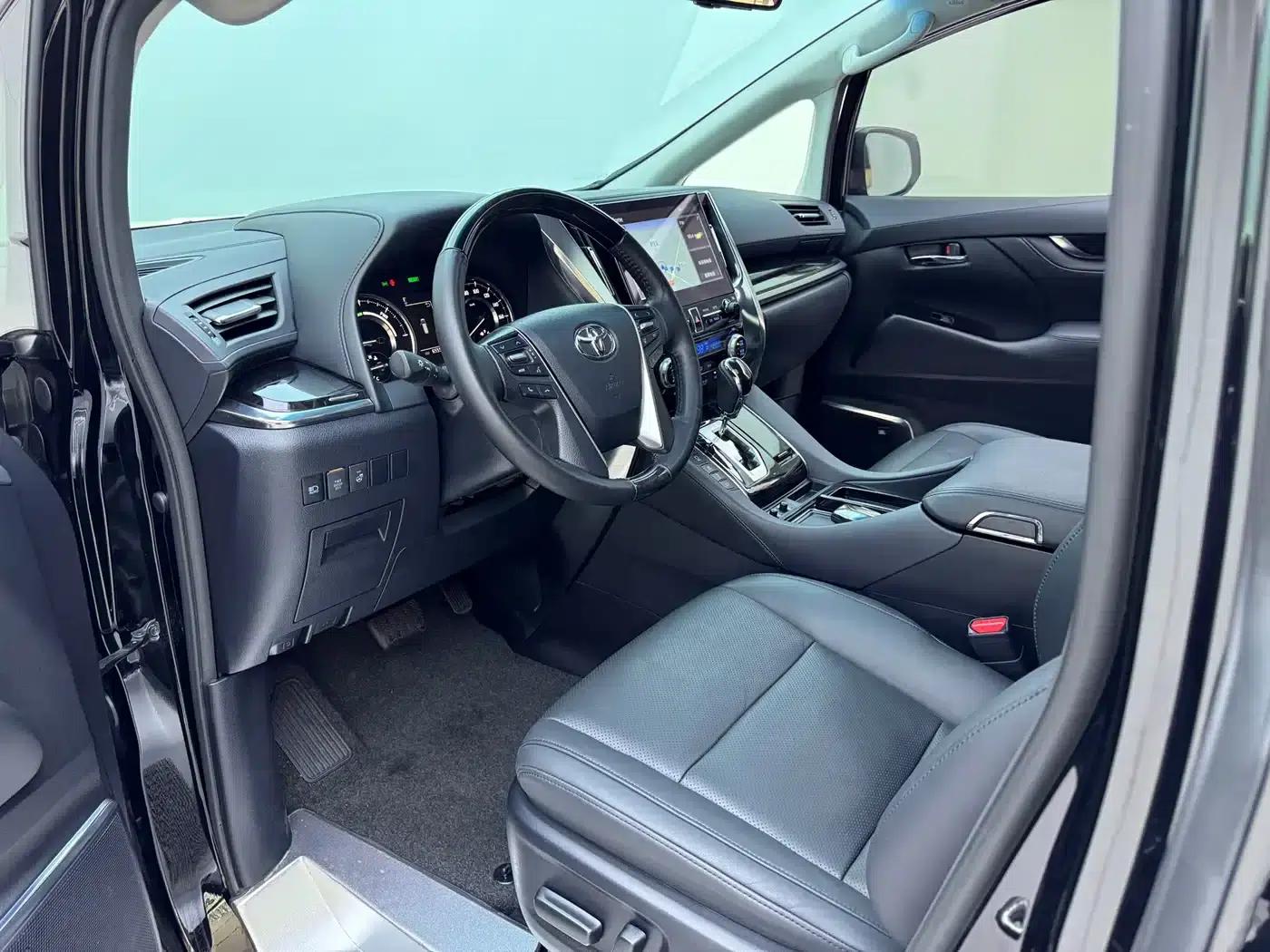 2023 Alphard Crown Hybrid 2.5L HV Luxury Edition — миниатюра 4