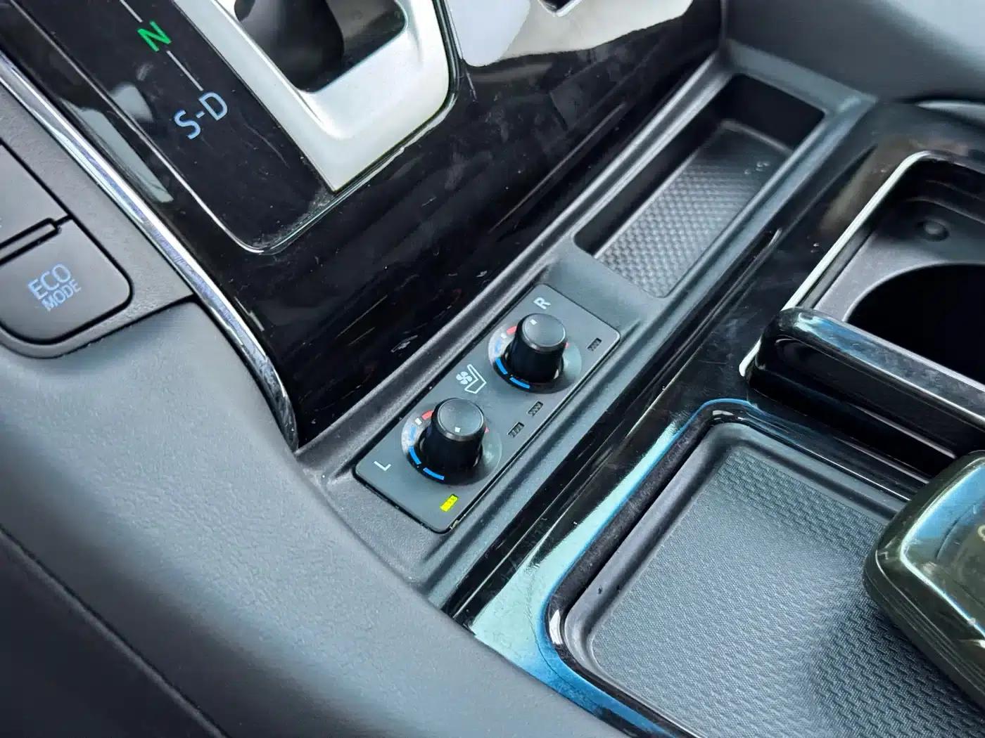 2023 Alphard Crown Hybrid 2.5L HV Luxury Edition — миниатюра 7