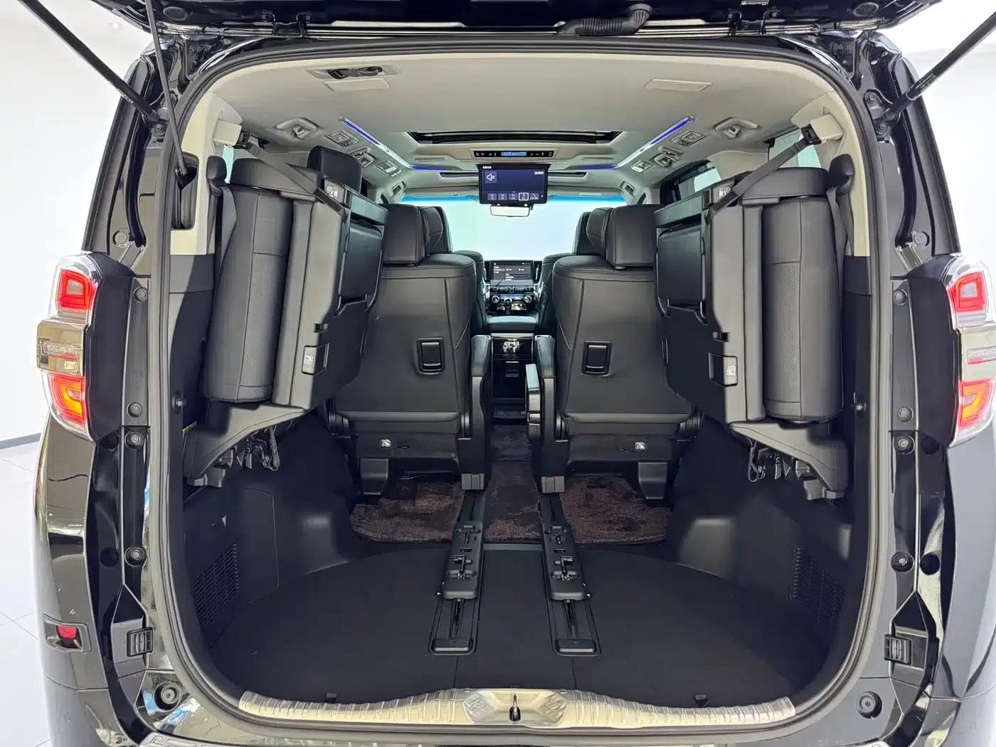 2023 Alphard Crown Hybrid 2.5L HV Luxury Edition — миниатюра 10