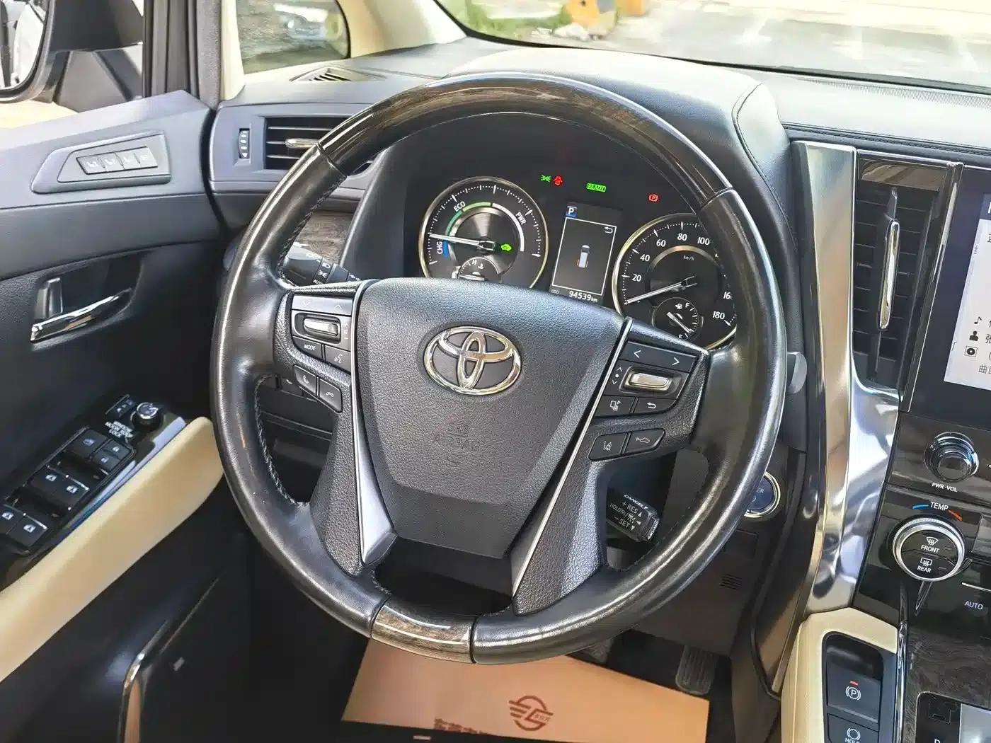 2020 Alphard Hybrid 2.5L HV Premium Edition — миниатюра 13