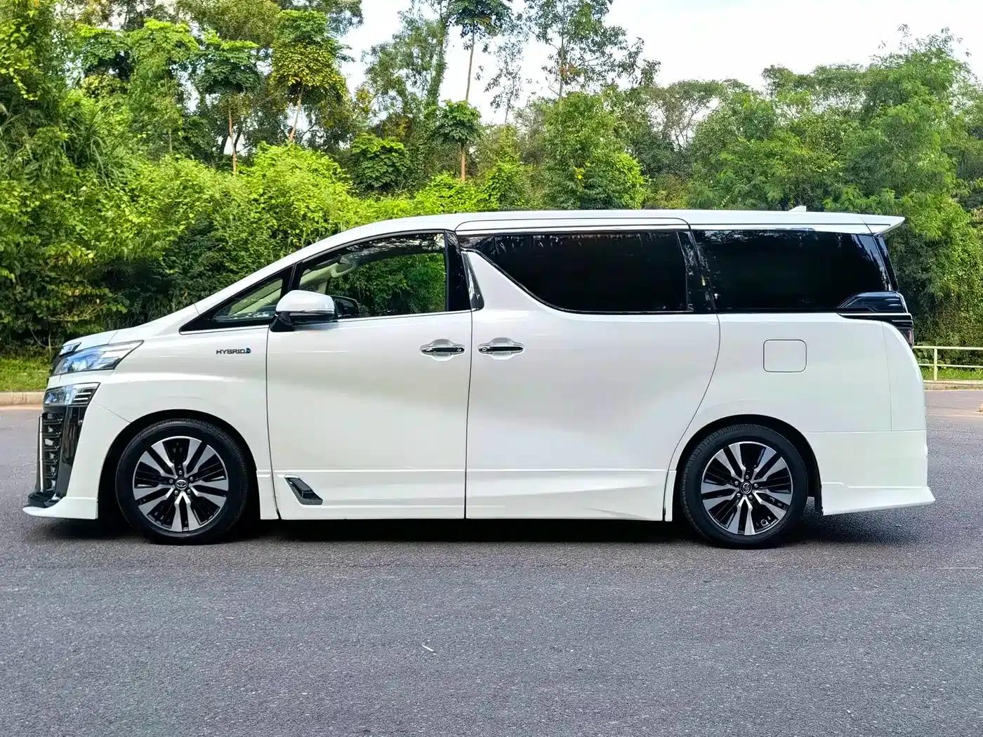 2020 Alphard Hybrid 2.5L HV Premium Edition — миниатюра 4