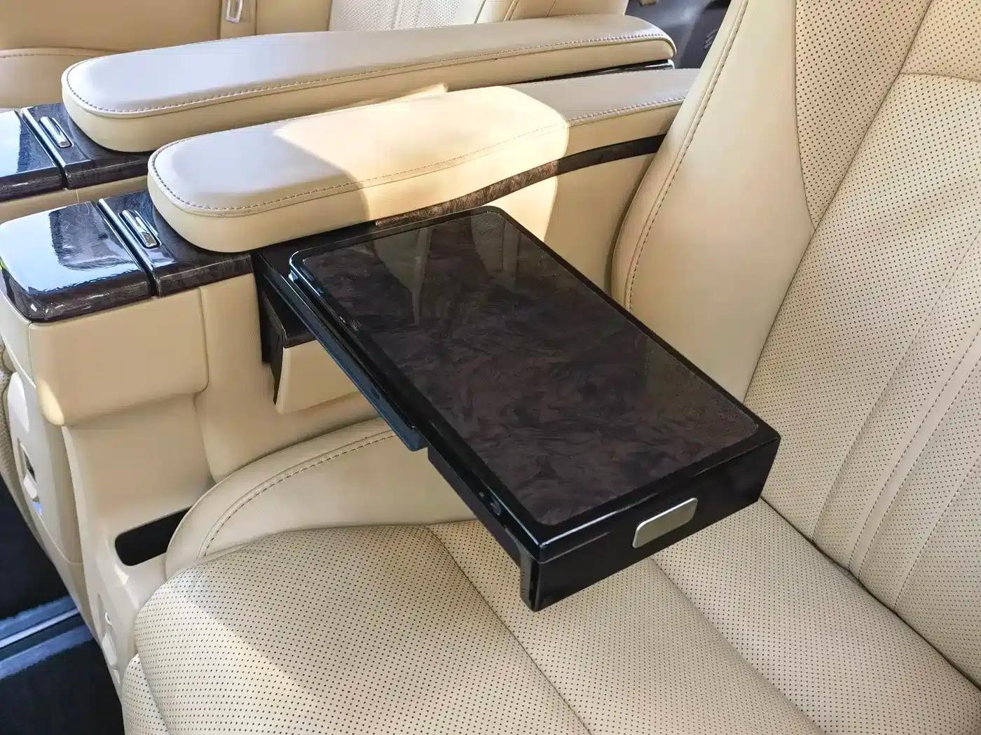 2020 Alphard Hybrid 2.5L HV Premium Edition — миниатюра 32