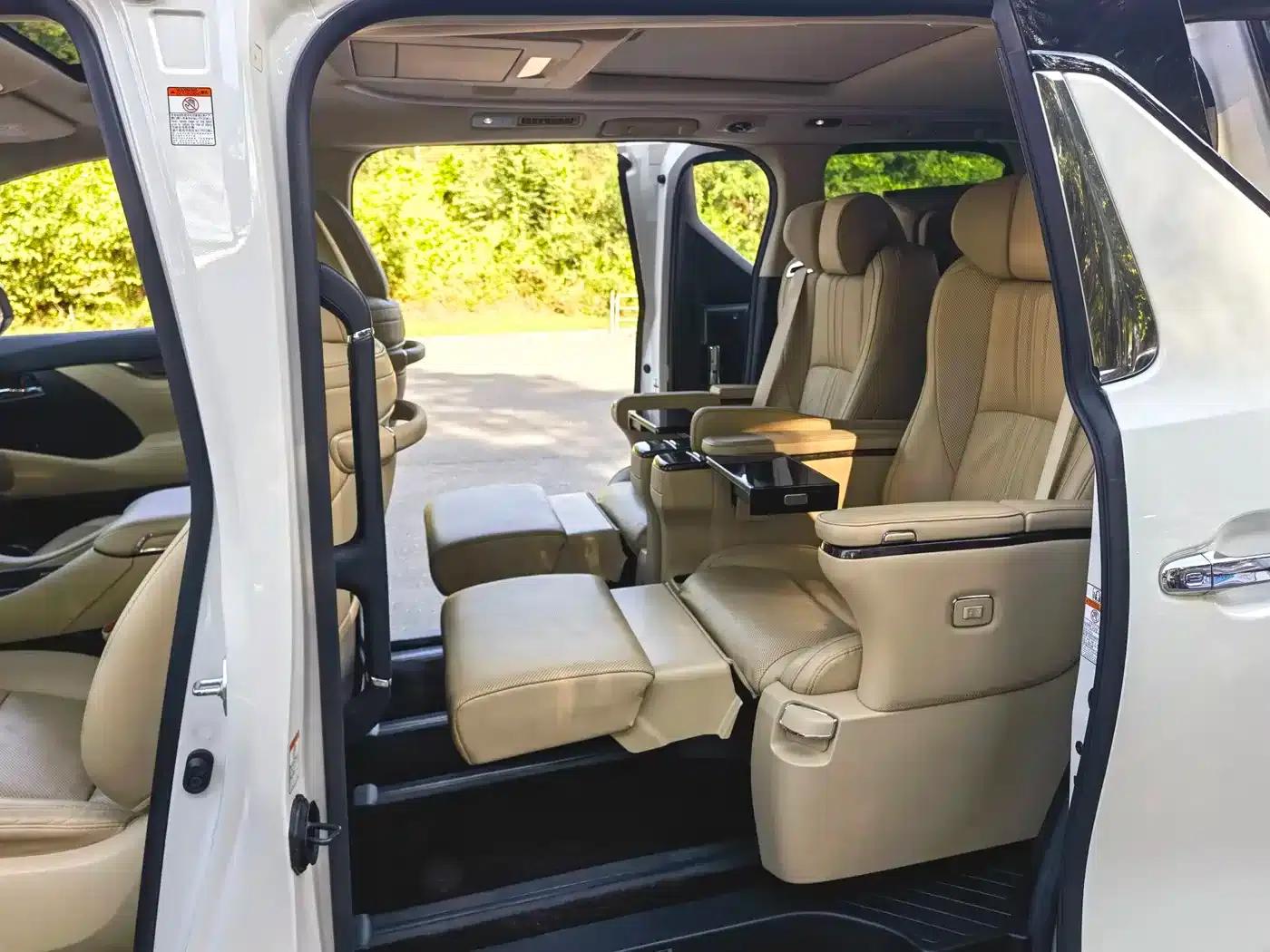 2020 Alphard Hybrid 2.5L HV Premium Edition — миниатюра 10