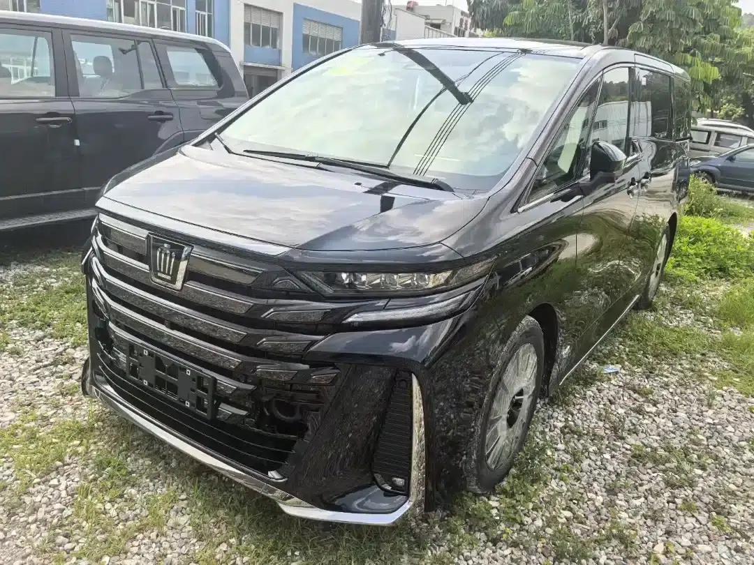 2024 Alphard Crown Hybrid 2.5L Supreme Executive Edition — миниатюра 1