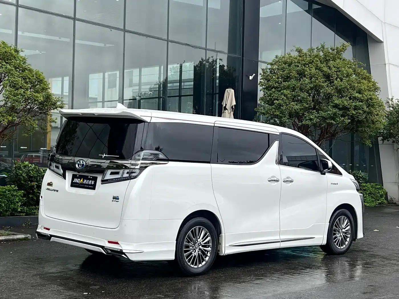 2020 Alphard Hybrid 2.5L HV Premium Edition — миниатюра 18