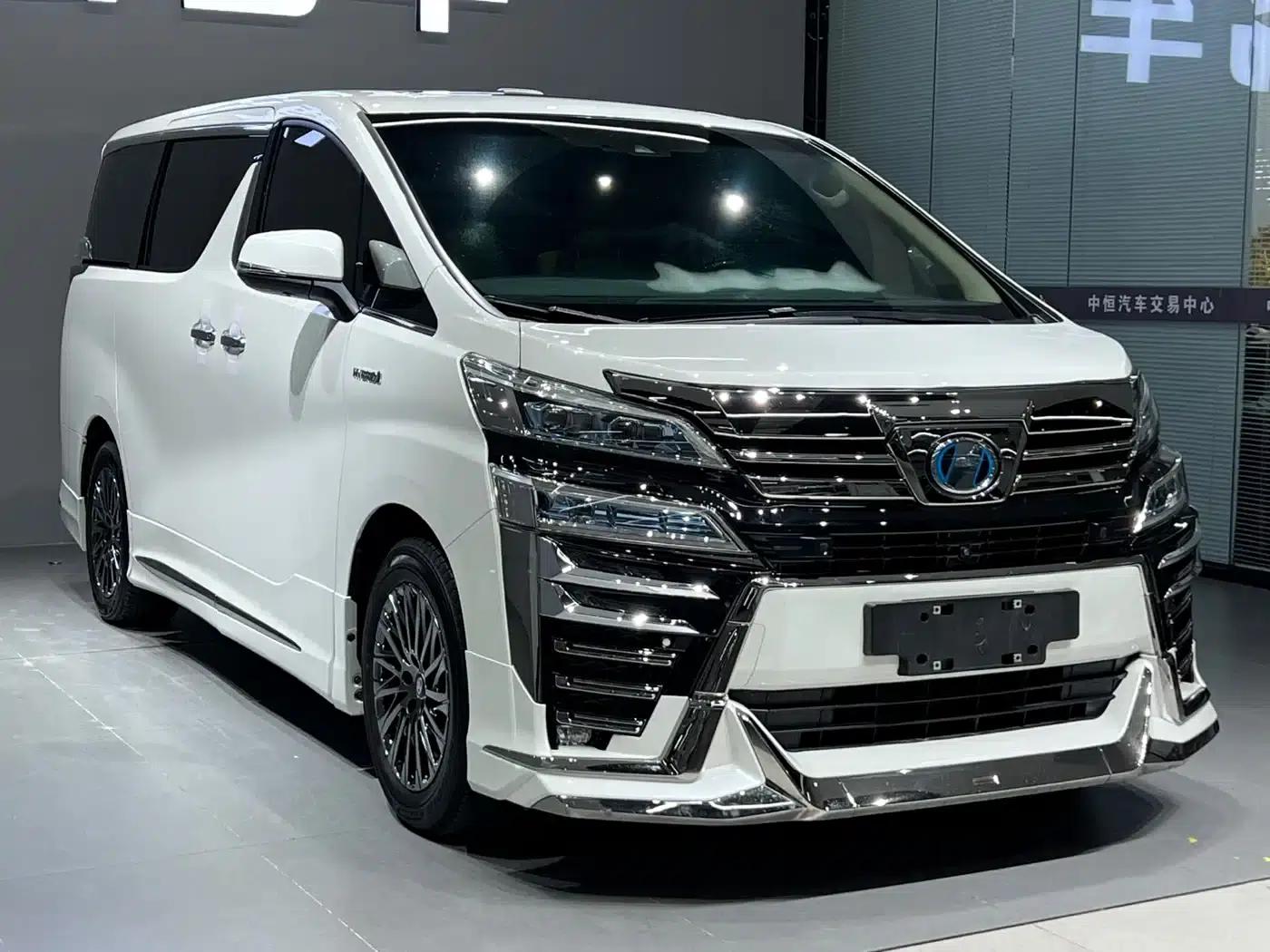 2020 Alphard Hybrid 2.5L HV Premium Edition — миниатюра 3