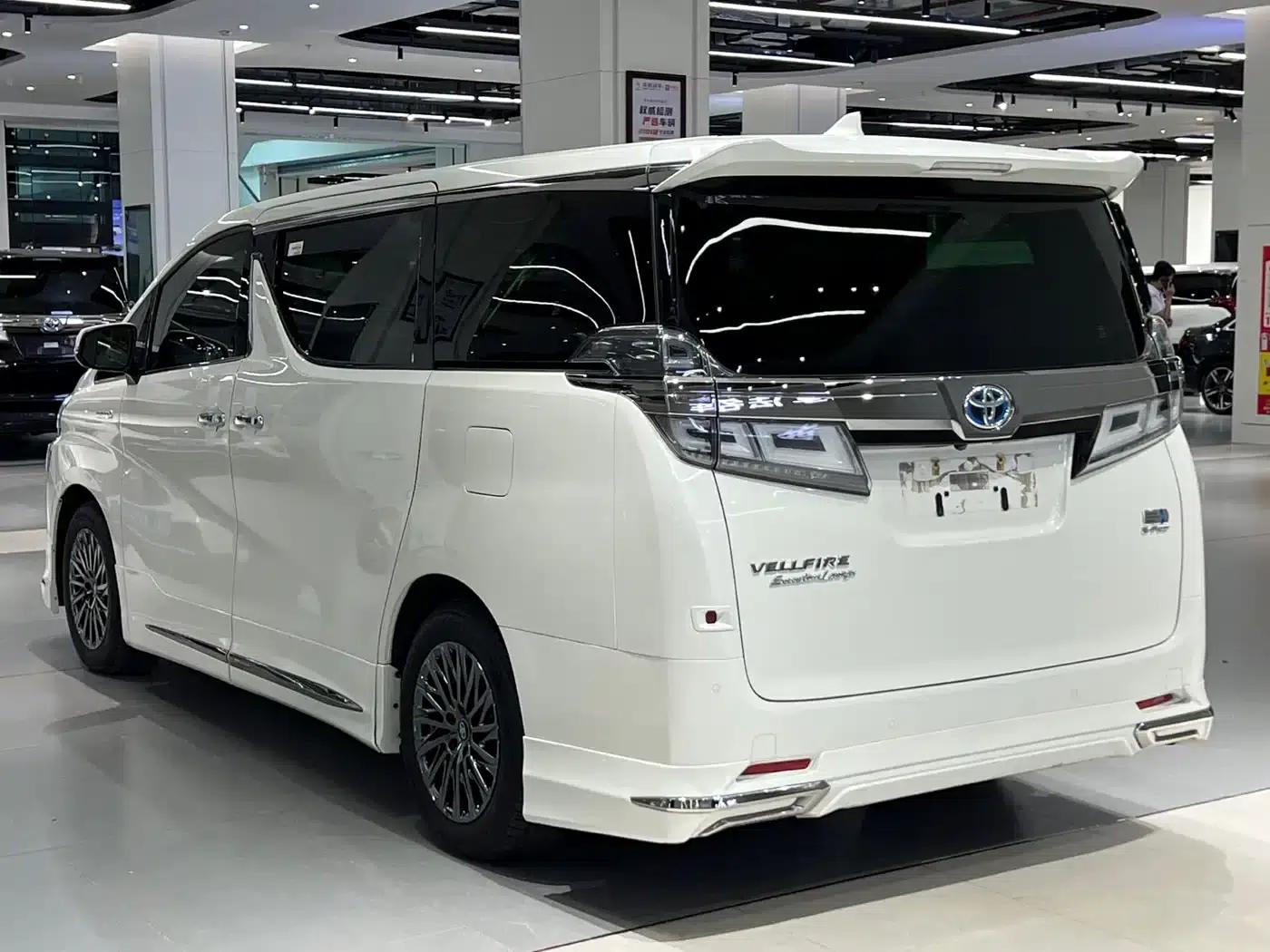 2020 Alphard Hybrid 2.5L HV Premium Edition — миниатюра 4