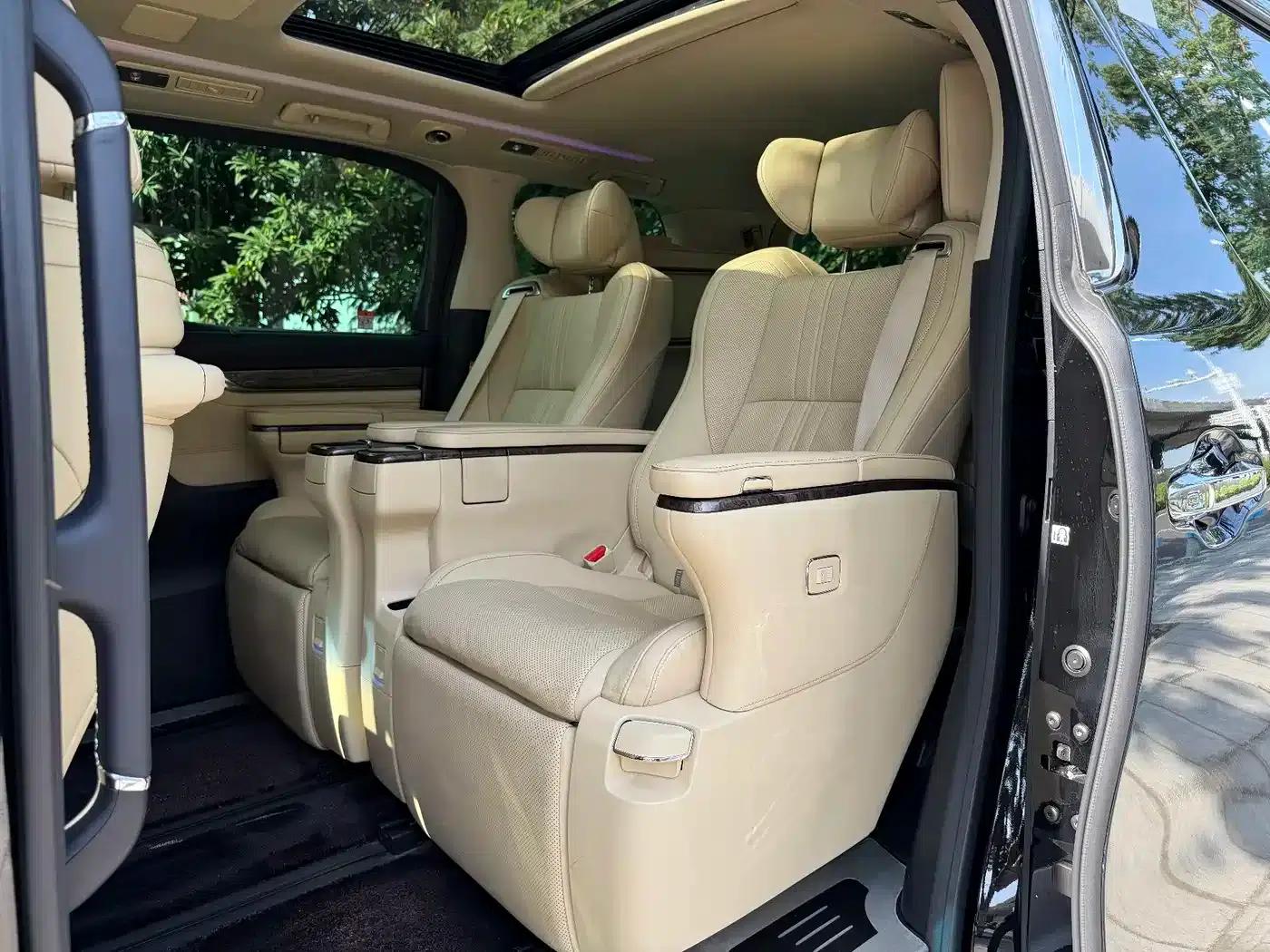 2021 Alphard Crown Hybrid 2.5L HV Premium Edition — миниатюра 6