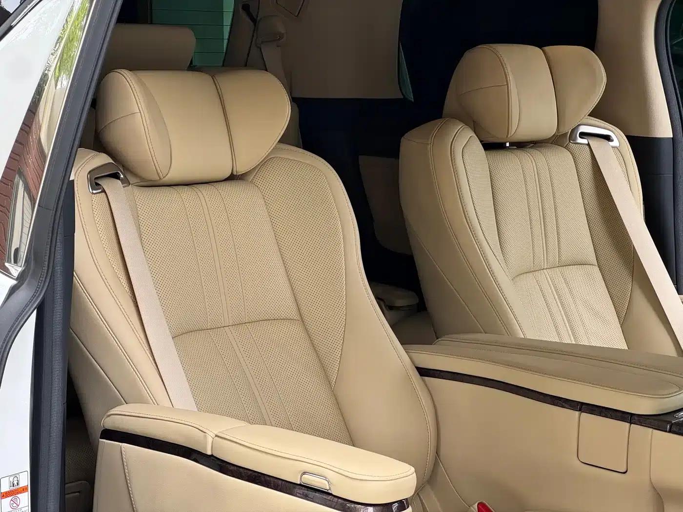 2020 Alphard Hybrid 2.5L HV Premium Edition — миниатюра 19