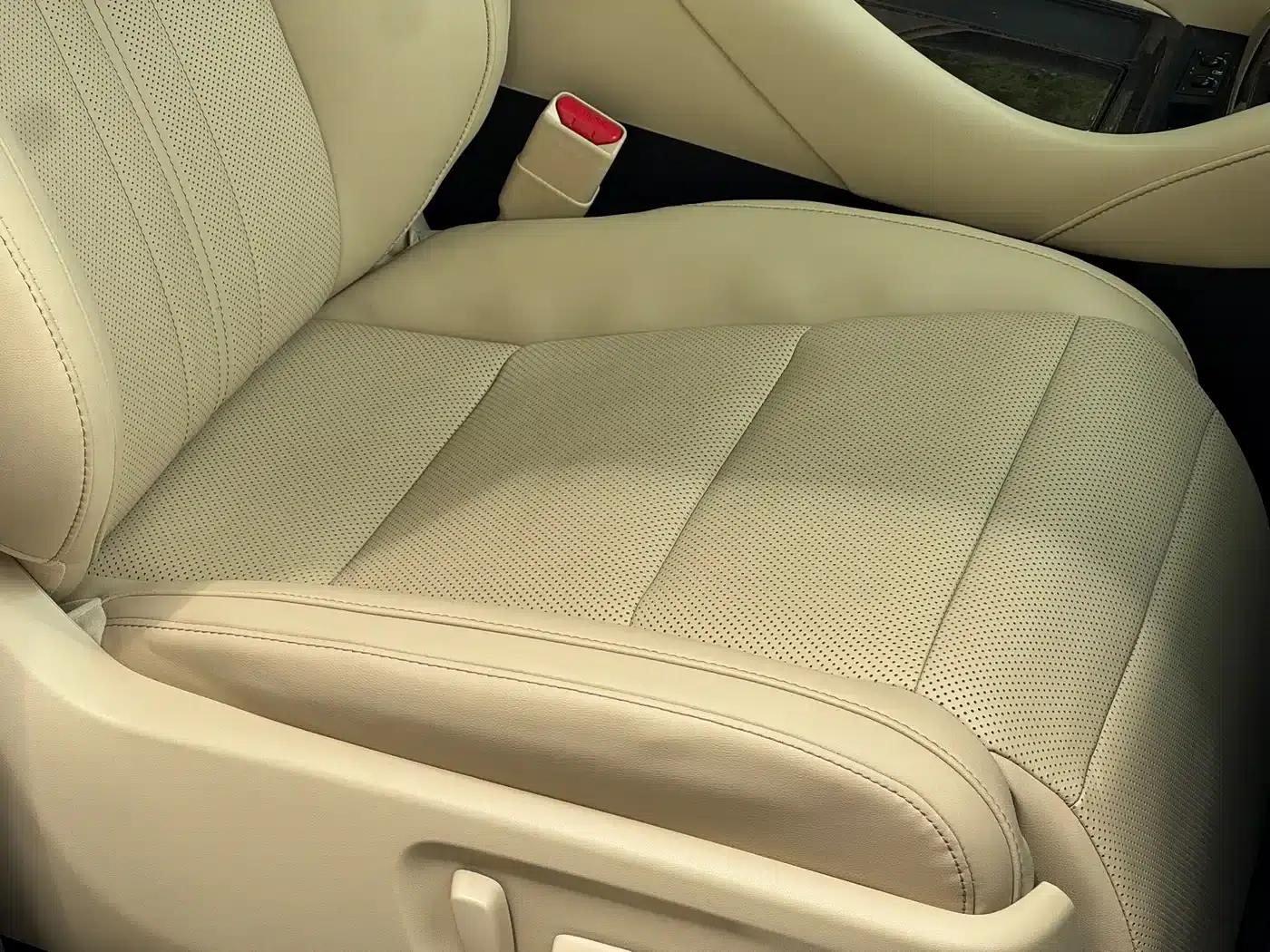 2020 Alphard Hybrid 2.5L HV Premium Edition — миниатюра 20