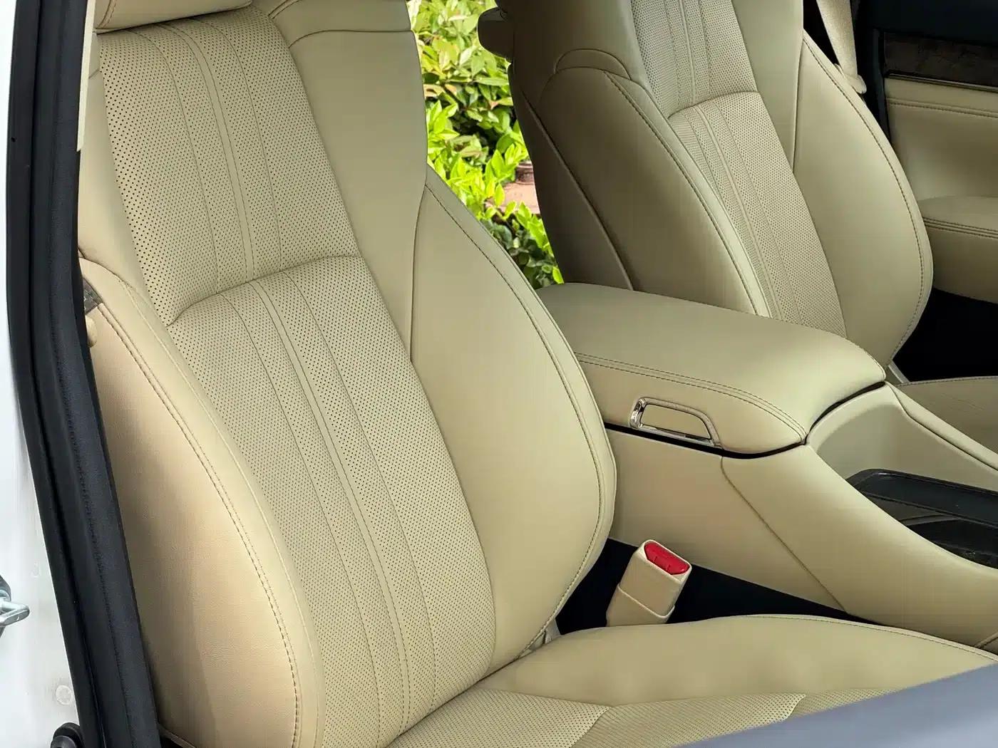 2020 Alphard Hybrid 2.5L HV Premium Edition — миниатюра 21