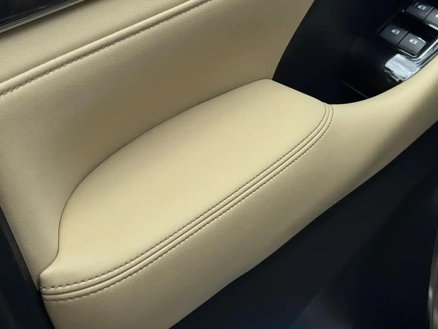 2020 Alphard Hybrid 2.5L HV Premium Edition — миниатюра 8