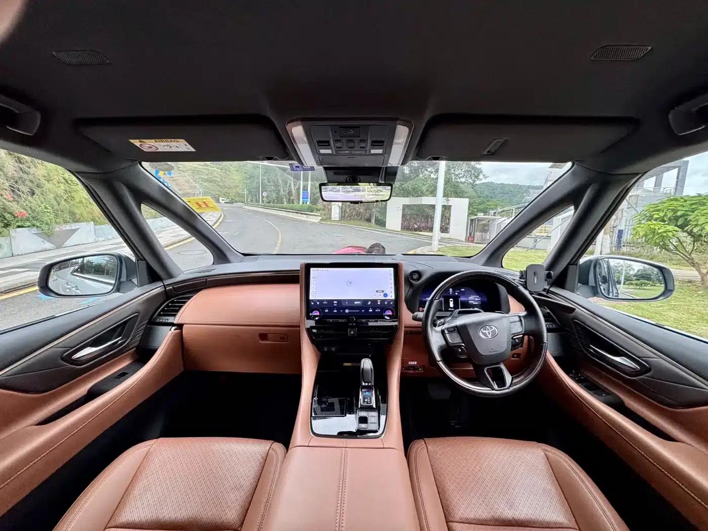 2023 Alphard Crown Hybrid 2.5L HV Luxury Edition — миниатюра 6