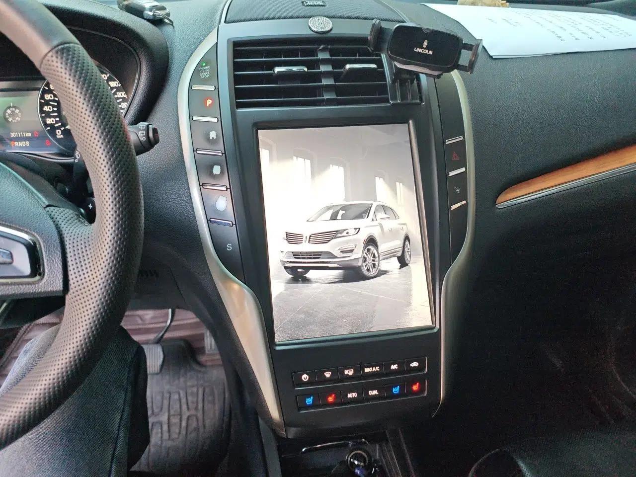Lincoln MKC 2014 2.0T Four-Wheel Drive Luxury Edition — миниатюра 14
