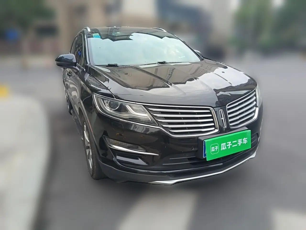 Lincoln MKC 2014 2.0T Two-Wheel-Drive Luxury Edition — миниатюра 3