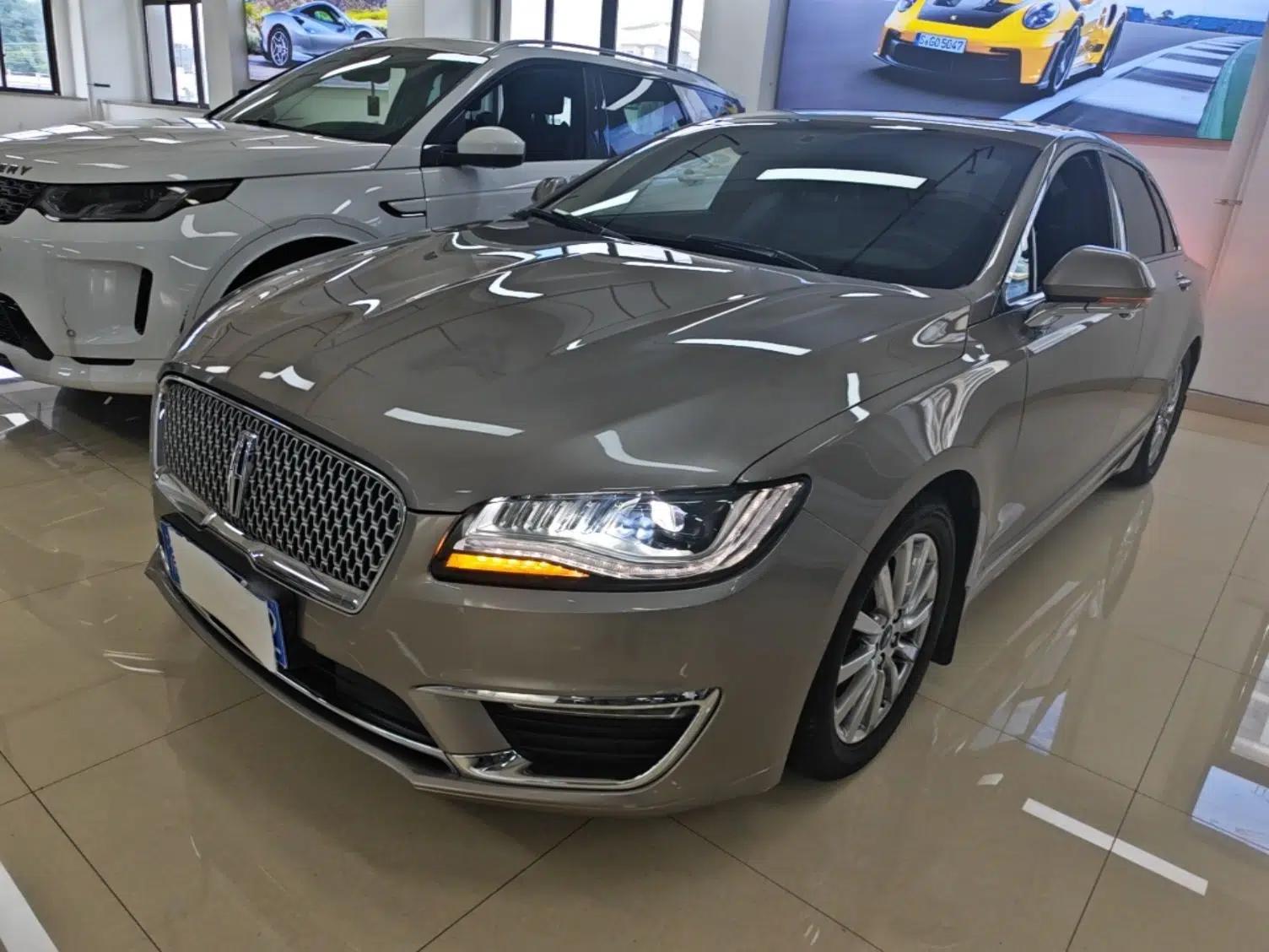 Lincoln MKZ 2019 2.0T Luxury Edition China VI — миниатюра 1