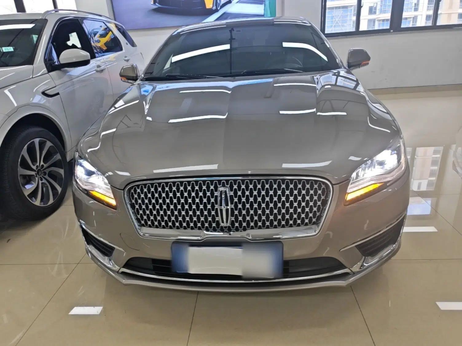 Lincoln MKZ 2019 2.0T Luxury Edition China VI — миниатюра 2