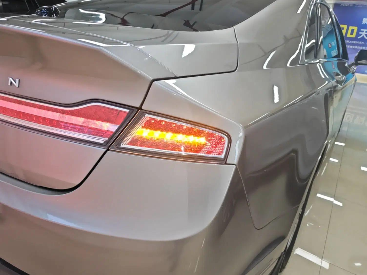 Lincoln MKZ 2019 2.0T Luxury Edition China VI — миниатюра 7