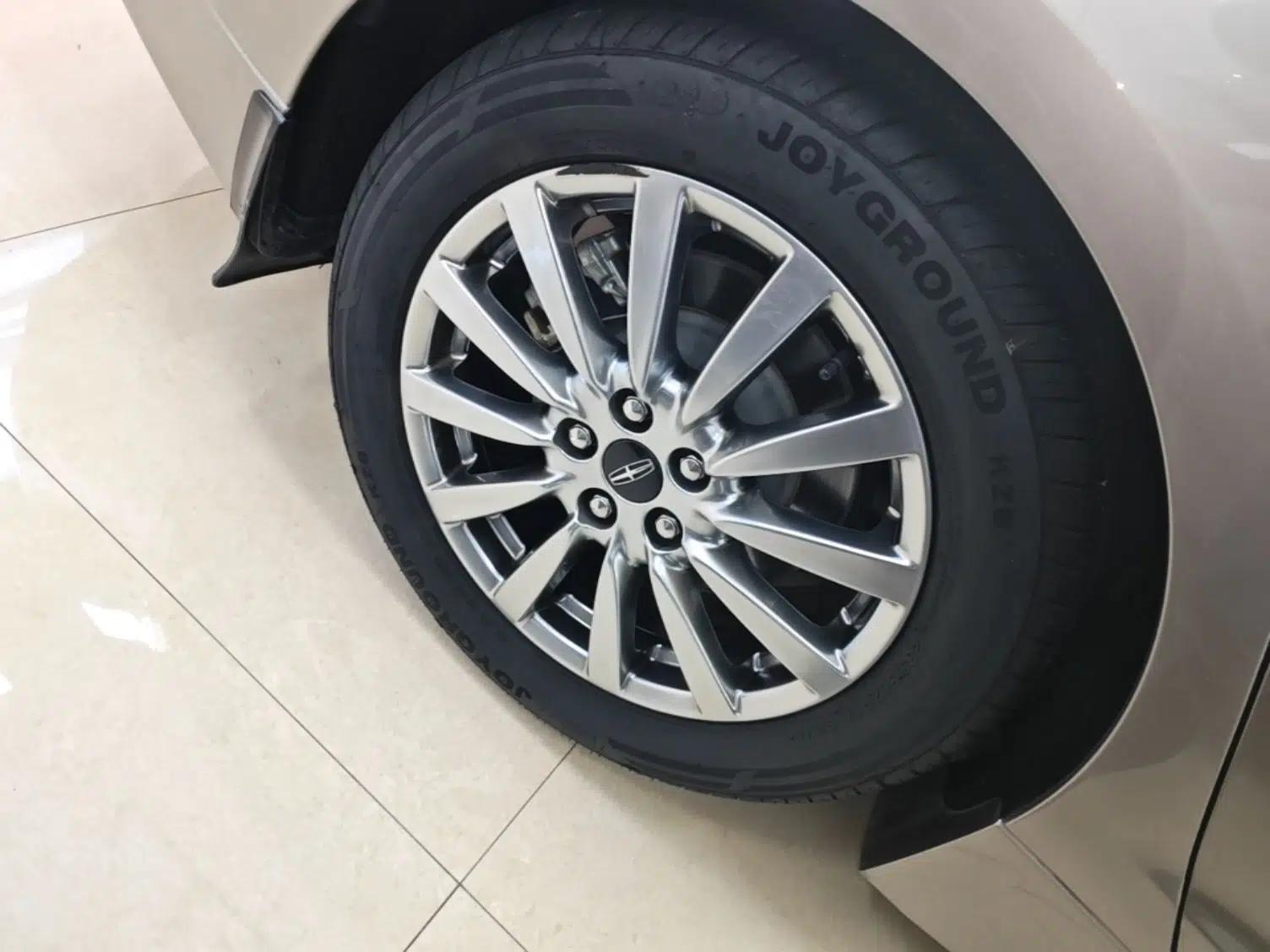 Lincoln MKZ 2019 2.0T Luxury Edition China VI — миниатюра 10