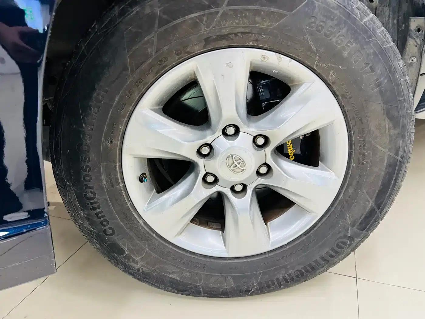 2010 Prado 4.0L Automatic TX-L — миниатюра 3
