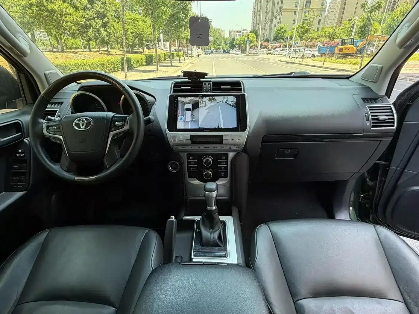 2016 Prado 2.7L Automatic Standard Edition — миниатюра 5