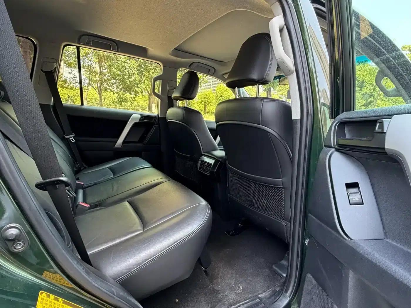 2016 Prado 2.7L Automatic Standard Edition — миниатюра 6