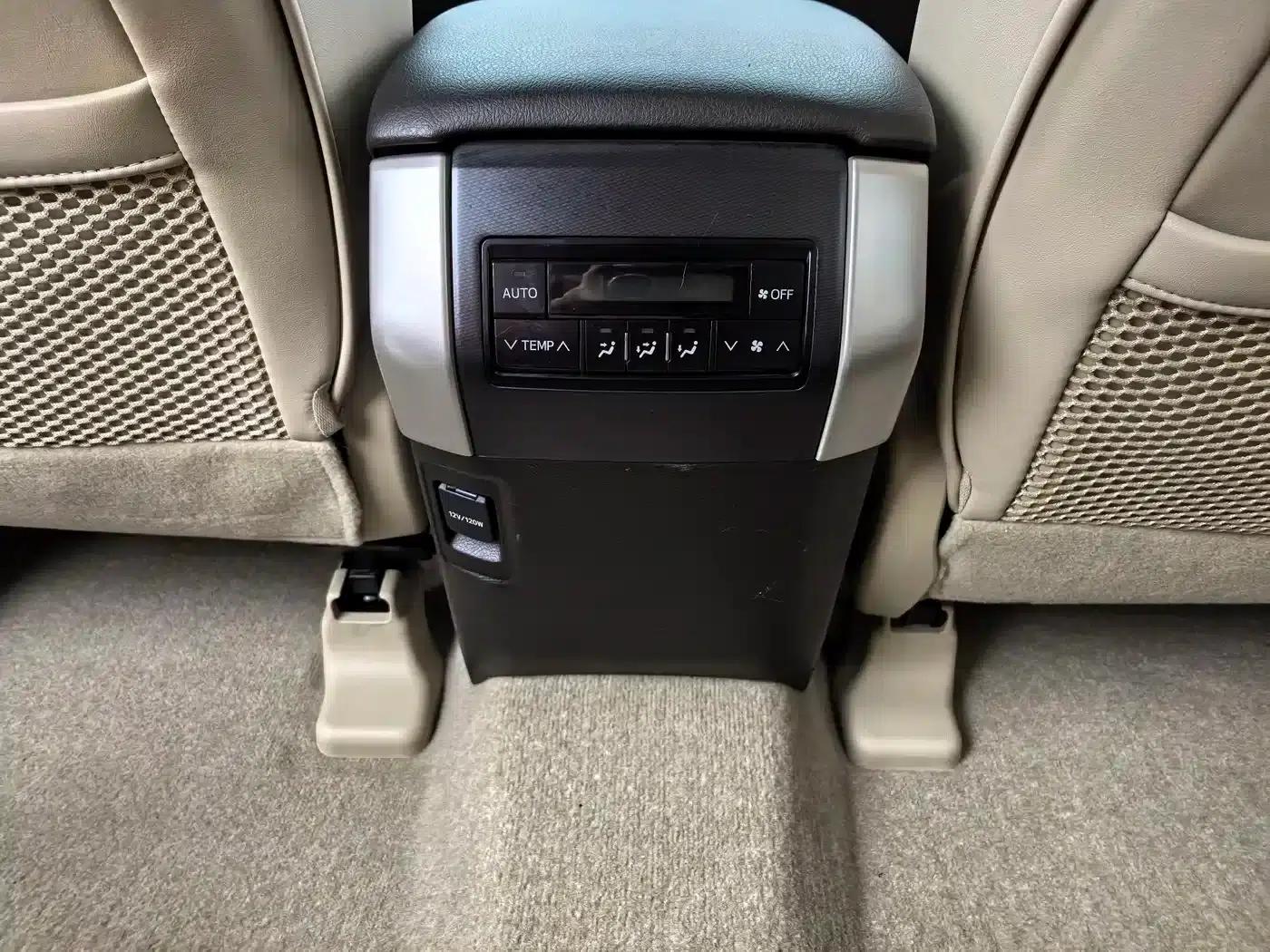 2010 Prado 4.0L Automatic TX-L — миниатюра 13