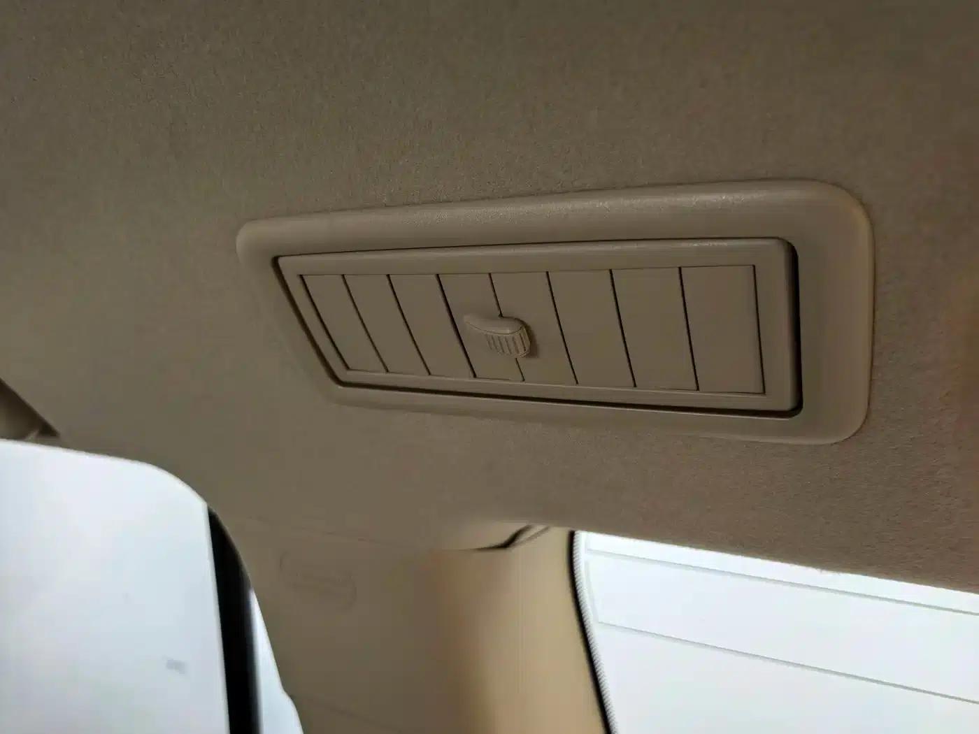 2010 Prado 4.0L Automatic TX-L — миниатюра 18