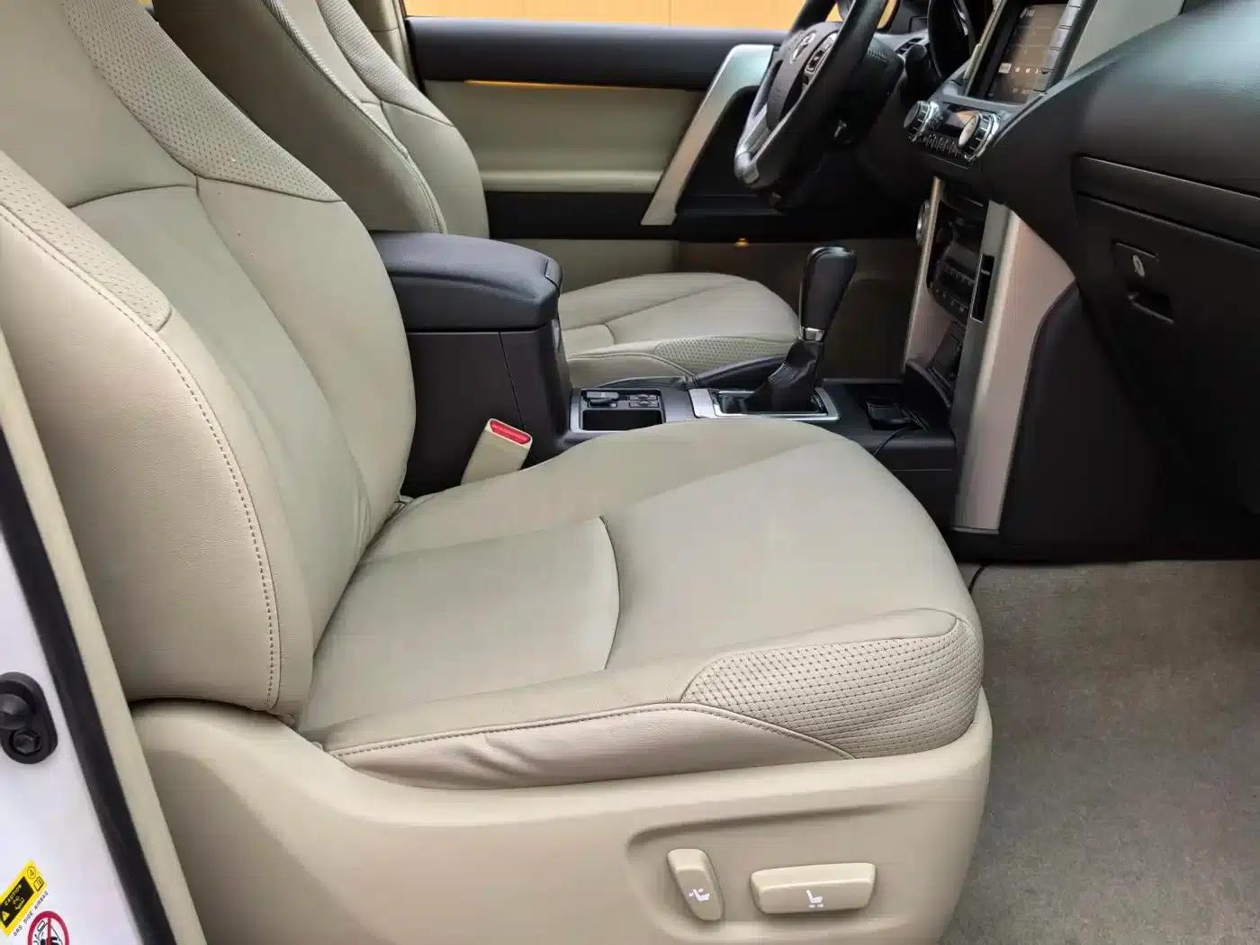 2010 Prado 4.0L Automatic TX-L — миниатюра 19