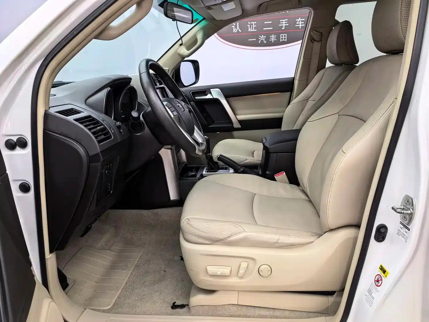 2010 Prado 4.0L Automatic TX-L — миниатюра 5