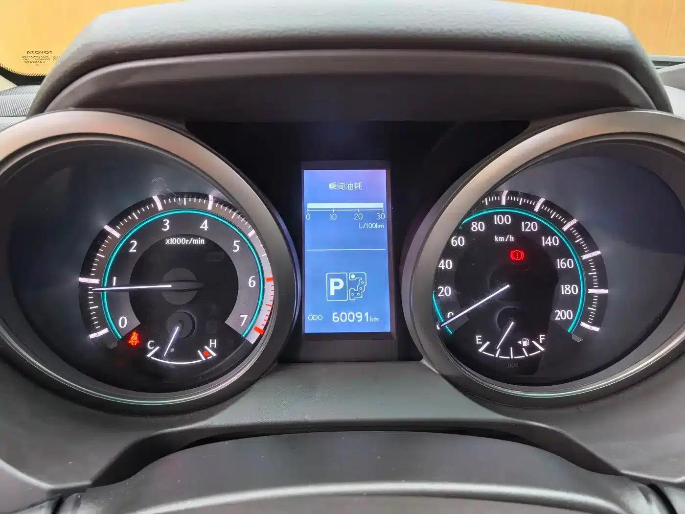 2010 Prado 4.0L Automatic TX-L — миниатюра 6
