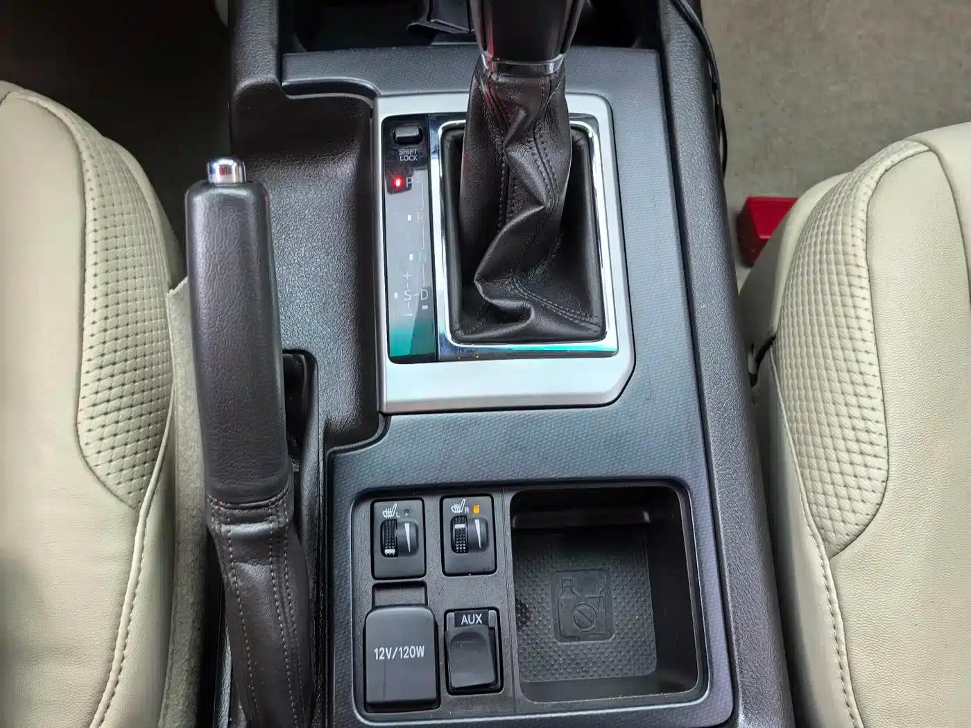 2010 Prado 4.0L Automatic TX-L — миниатюра 8