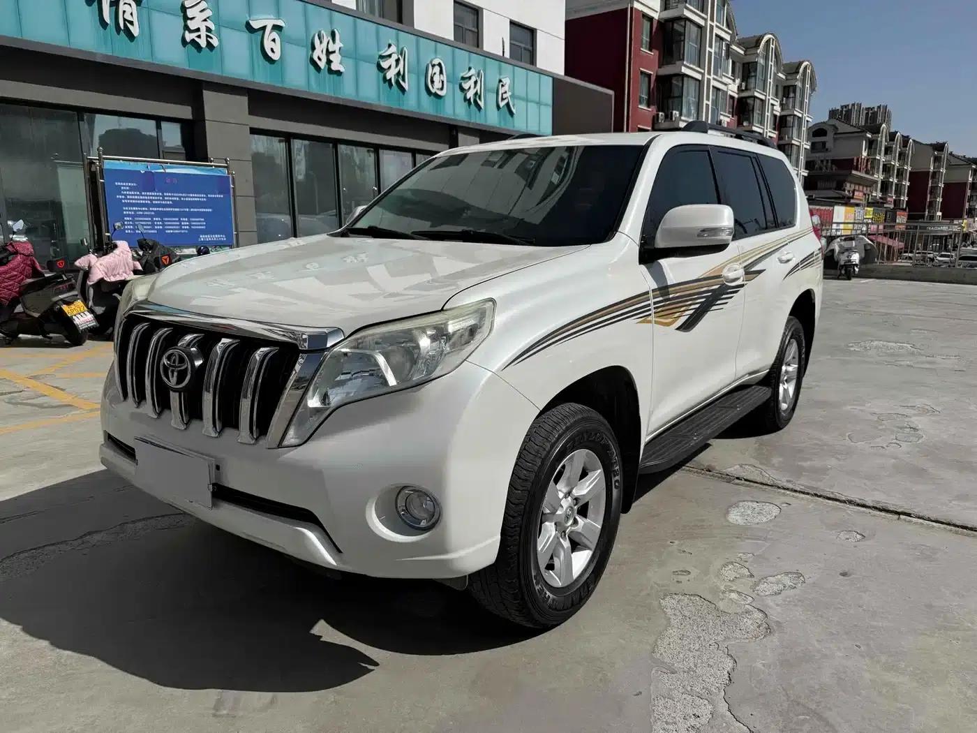 2016 Prado 2.7L Automatic Standard Edition — миниатюра 1