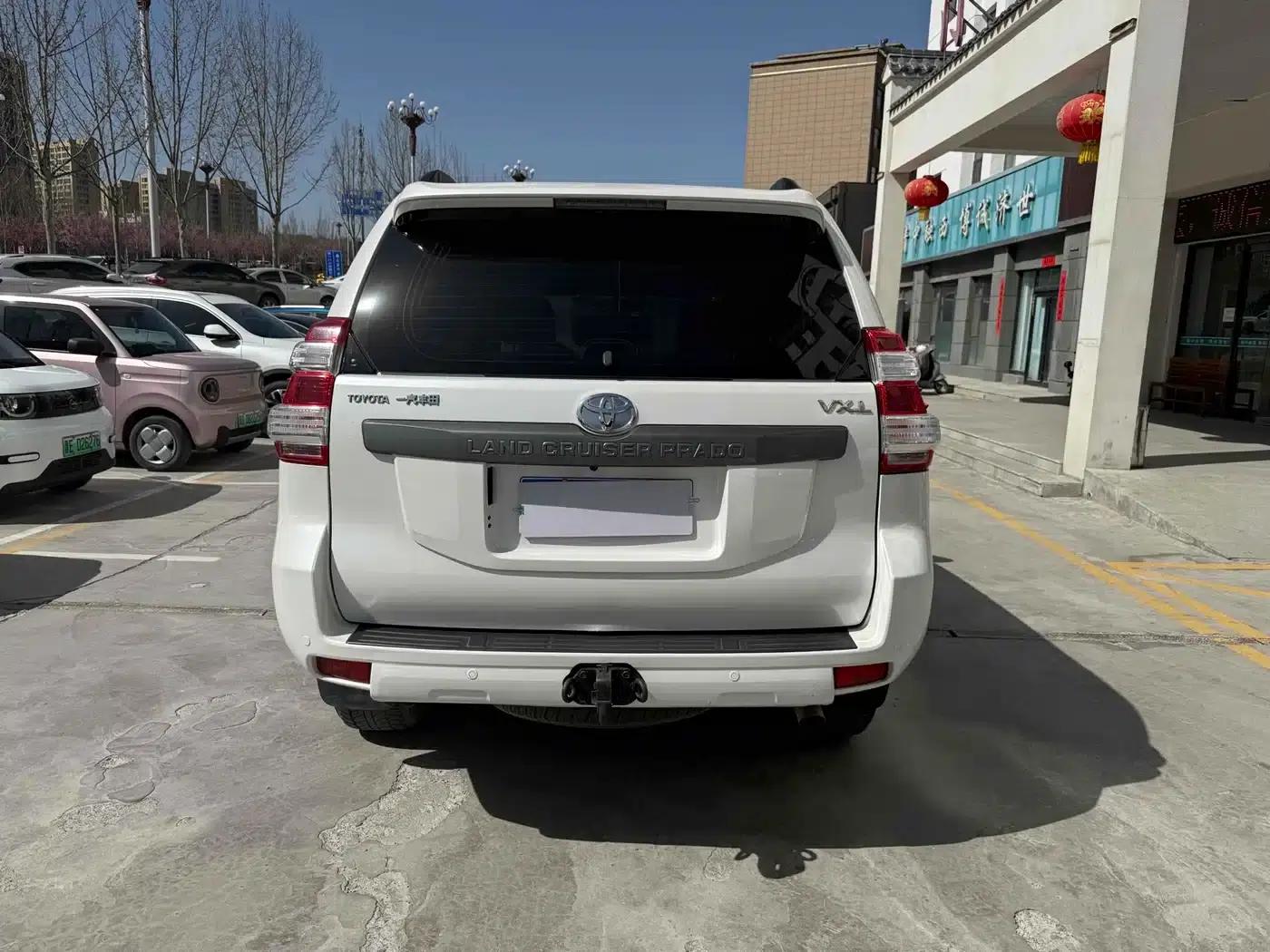 2016 Prado 2.7L Automatic Standard Edition — миниатюра 8