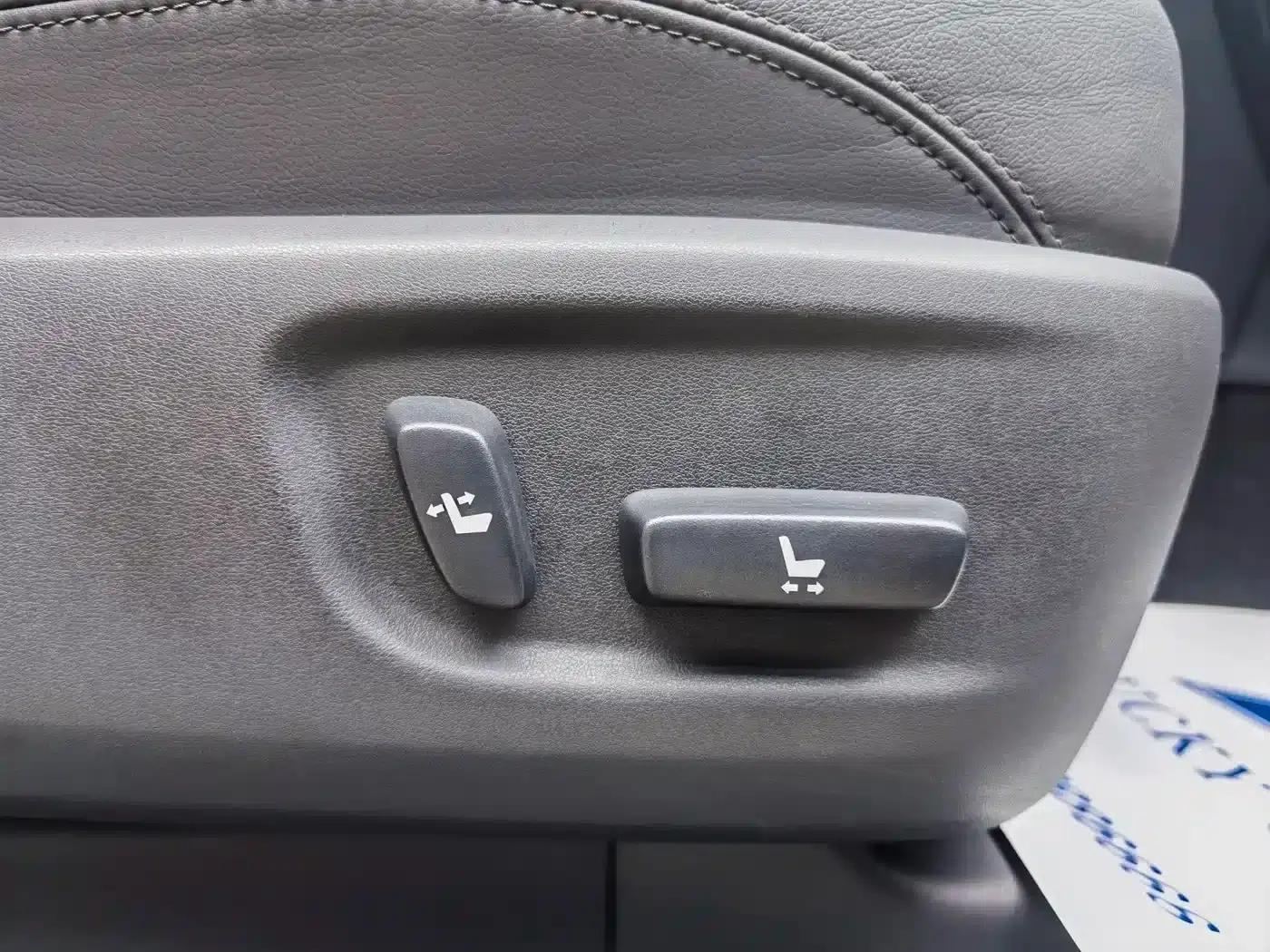 2018 Prado 3.5L Automatic TX-L NAVI with Rear-mounted Spare Tire — миниатюра 20