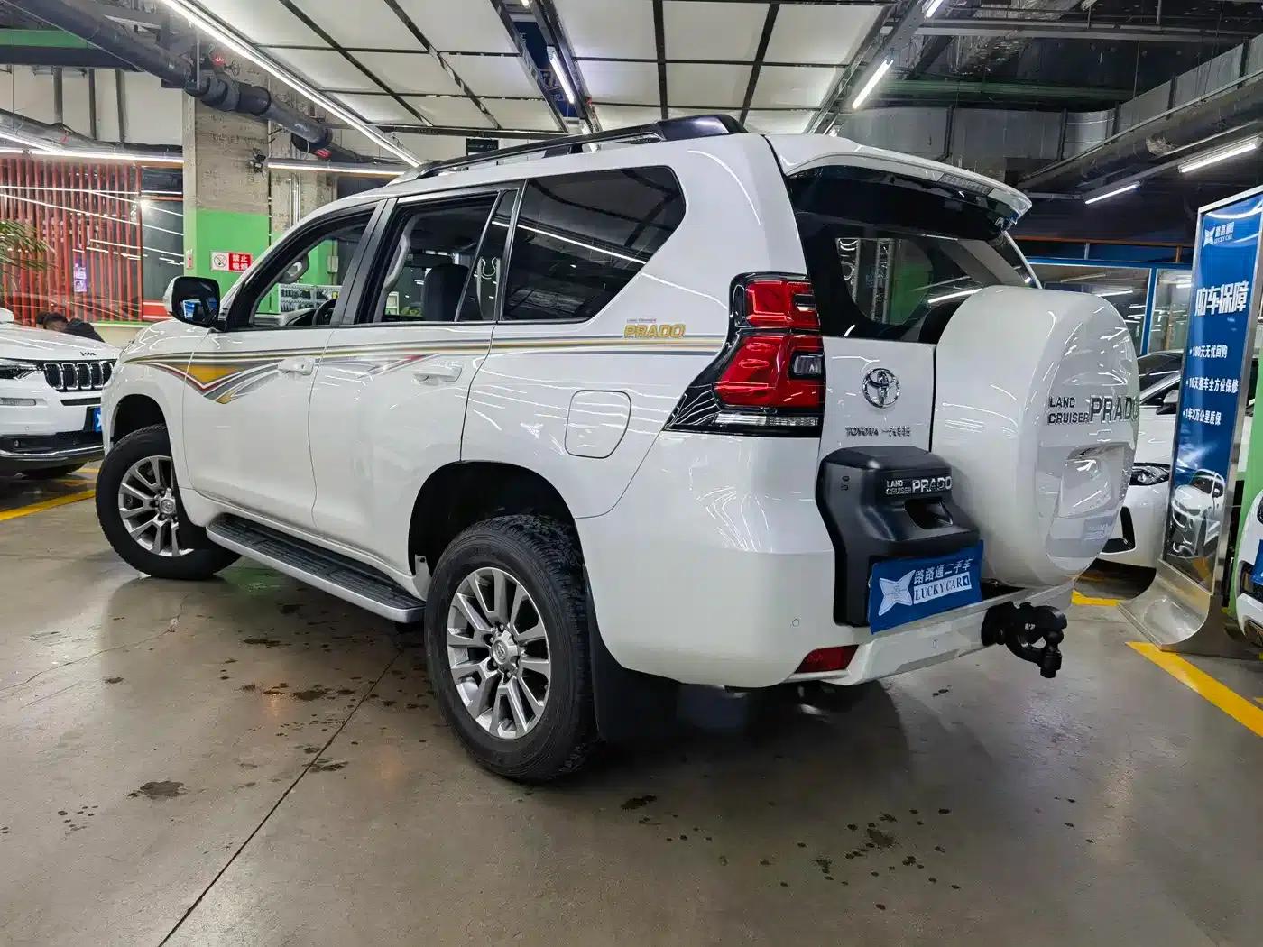 2018 Prado 3.5L Automatic TX-L NAVI with Rear-mounted Spare Tire — миниатюра 4