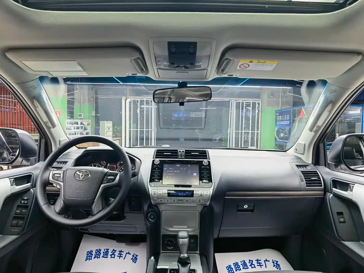 2018 Prado 3.5L Automatic TX-L NAVI with Rear-mounted Spare Tire — миниатюра 7