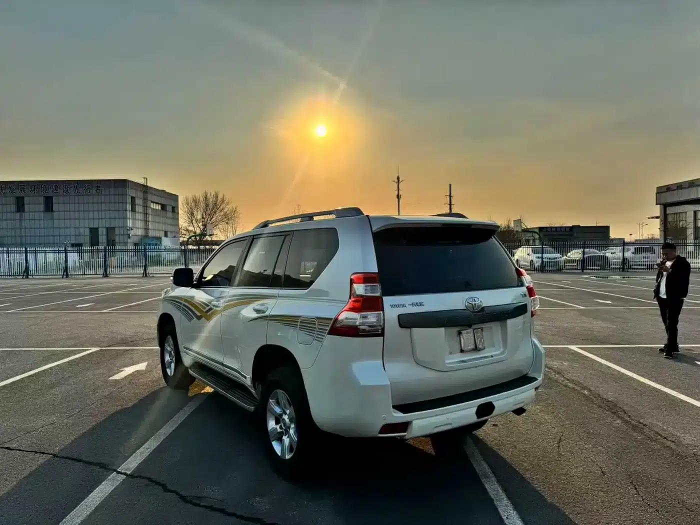 2016 Prado 2.7L Automatic Luxury Edition — миниатюра 7