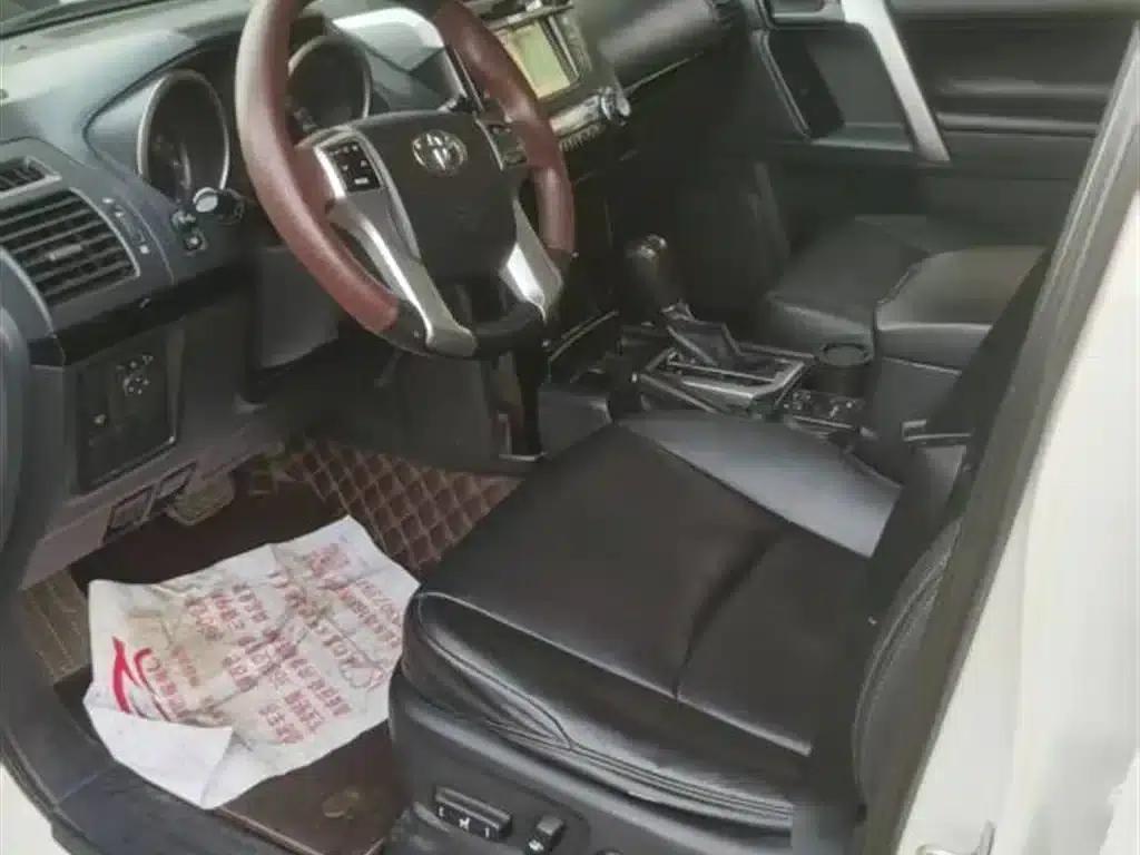 2015 Prado 2.7L Automatic Luxury Edition — миниатюра 3