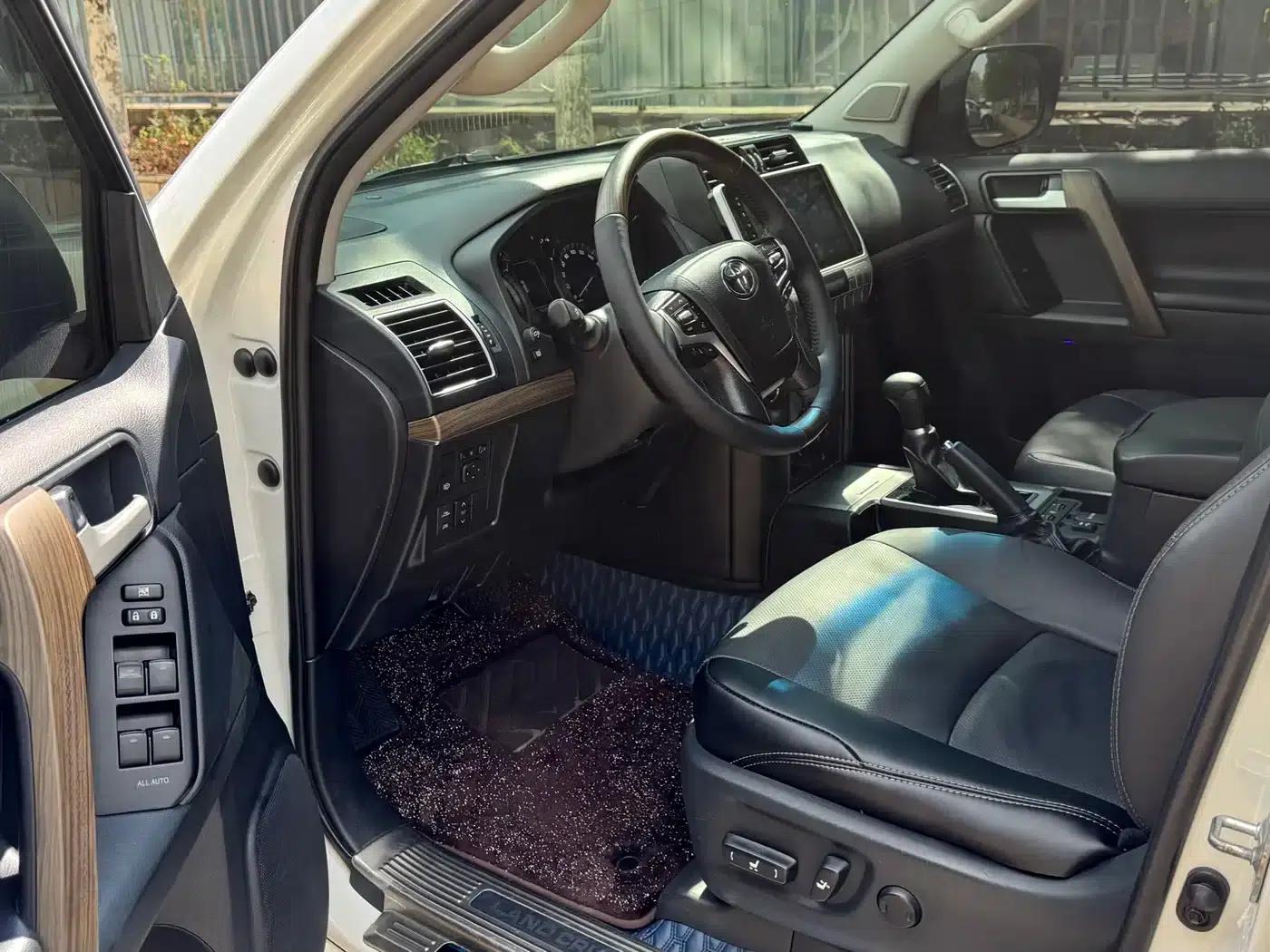 2019 Prado 3.5L Automatic TX-L Premium Edition — миниатюра 10