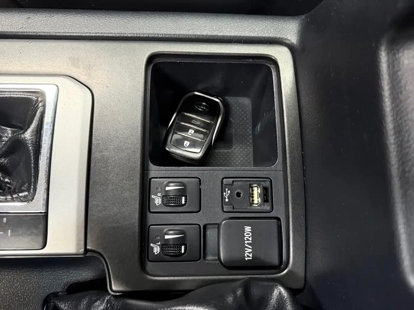 2016 Prado 3.5L Automatic TX-L NAVI — миниатюра 17